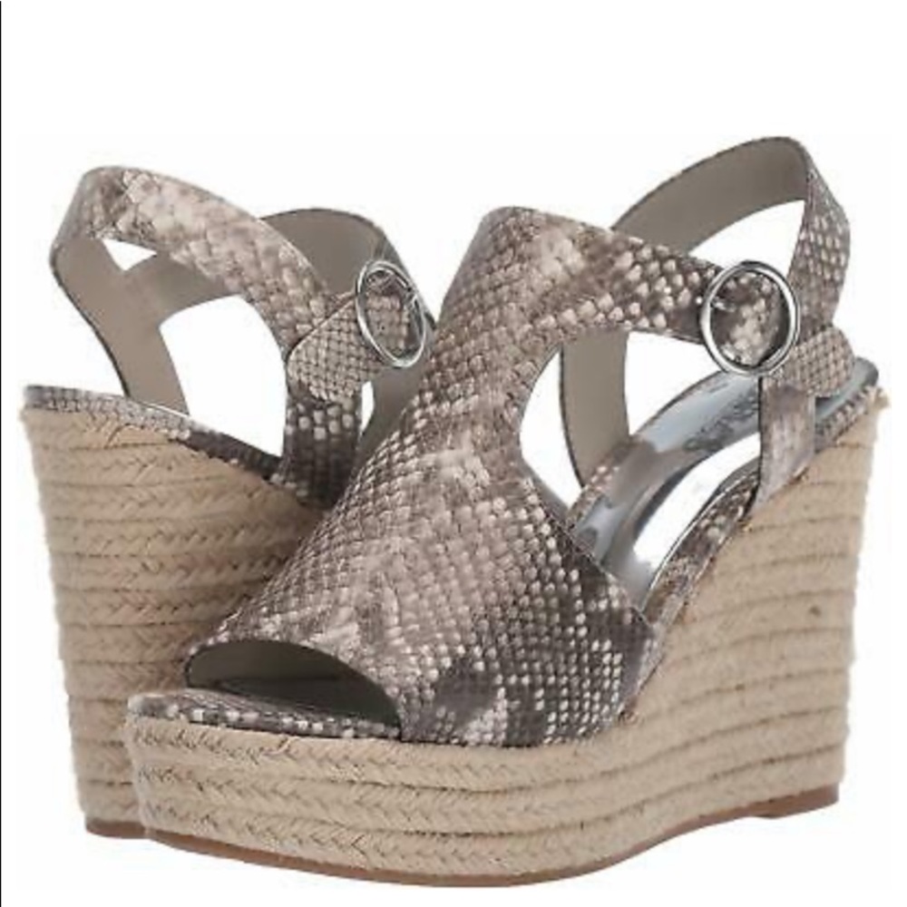 {Carlos by Carlos Santana} Winnie Platform Wedge